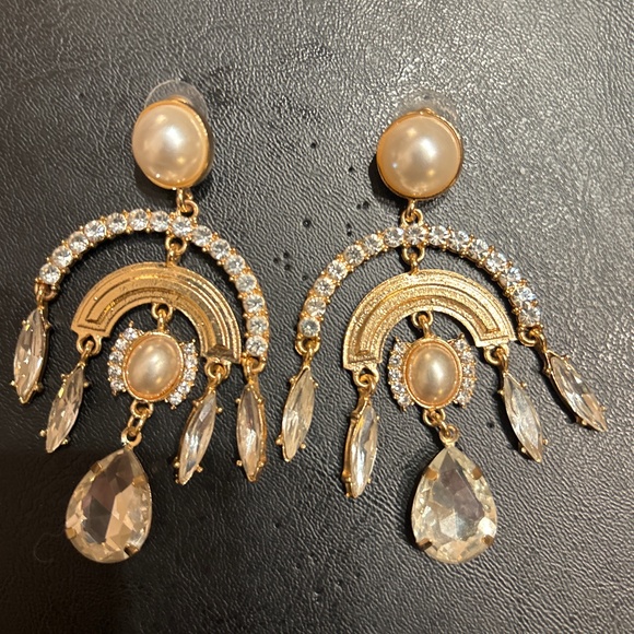 Earrings - Picture 3 of 3